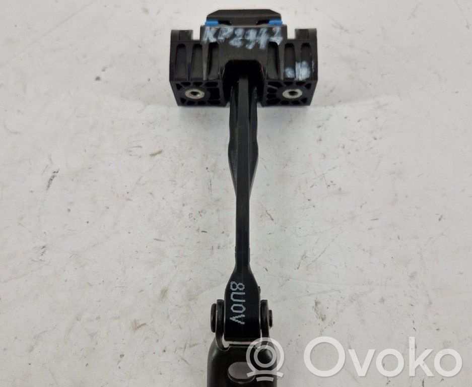 Audi Q3 8U Etuoven pidätin 
