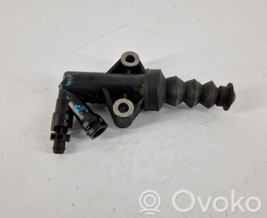 Cilindro de embrague hidráulico   BFD141920B,BFD141920B,BFD141920B
