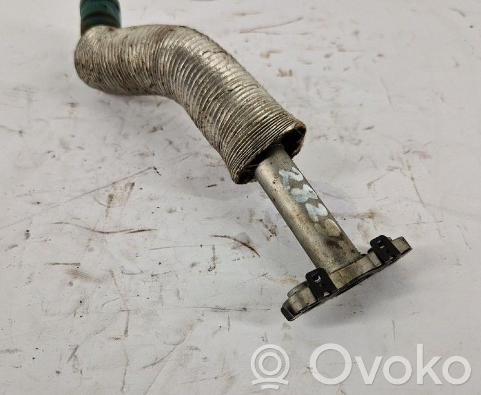 Ford Fiesta Conductă/furtun supapă EGR 