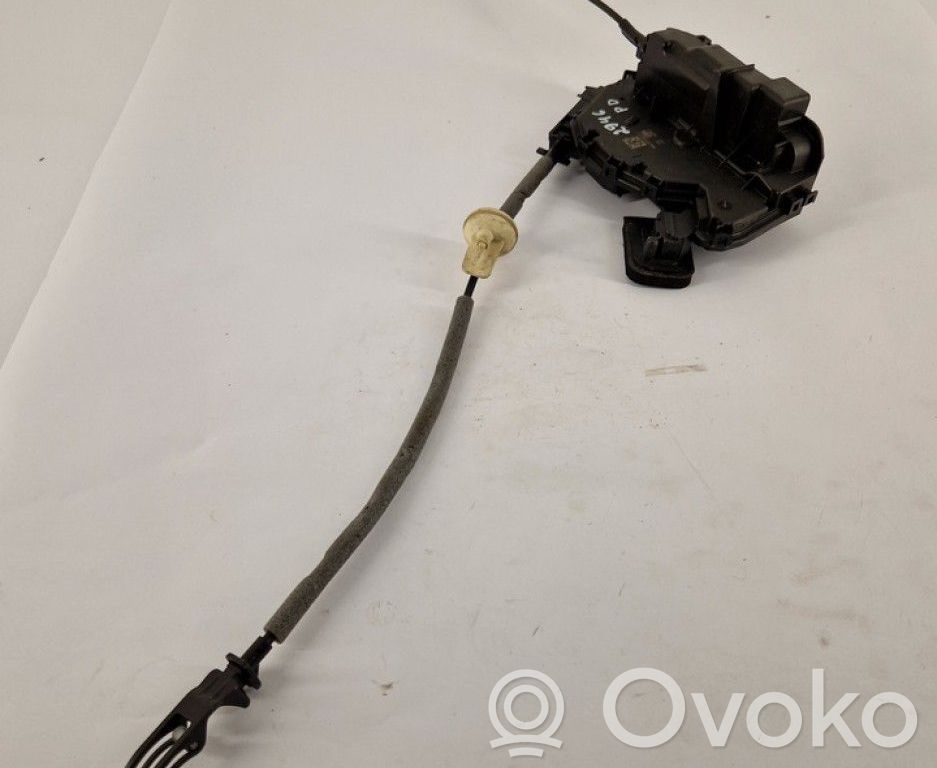 Volkswagen Golf VII Zamek drzwi przednich 
