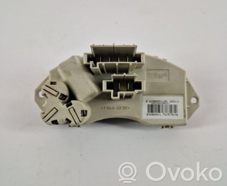 BMW 1 E81 E87 Relais Gebläse Heizung Lüftung 