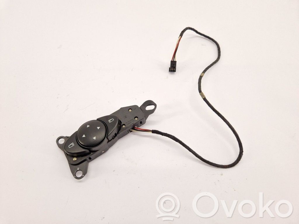 Mercedes-Benz E W211 Wing mirror switch 