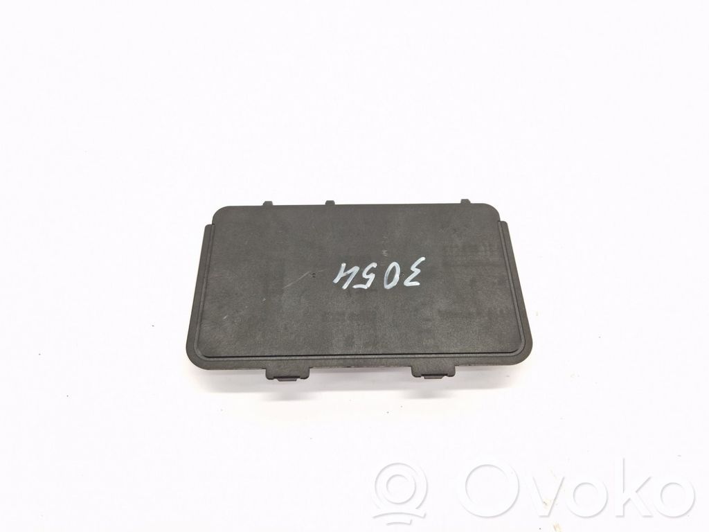 Volkswagen PASSAT B8 Wireless charging module 