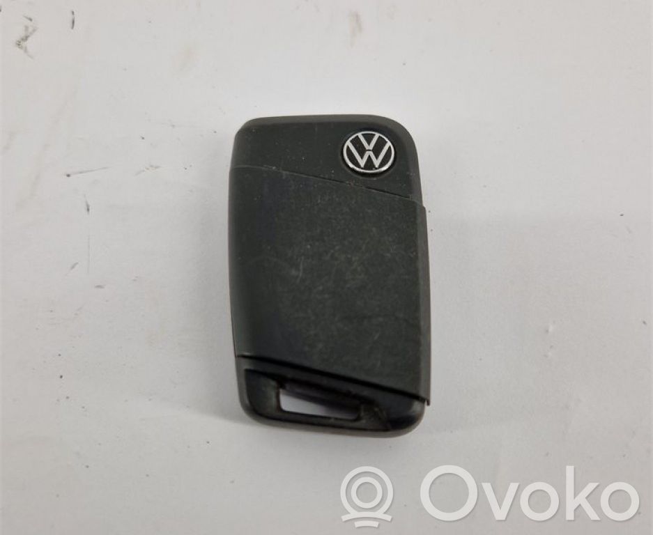Volkswagen PASSAT B8 Clé / carte de démarrage