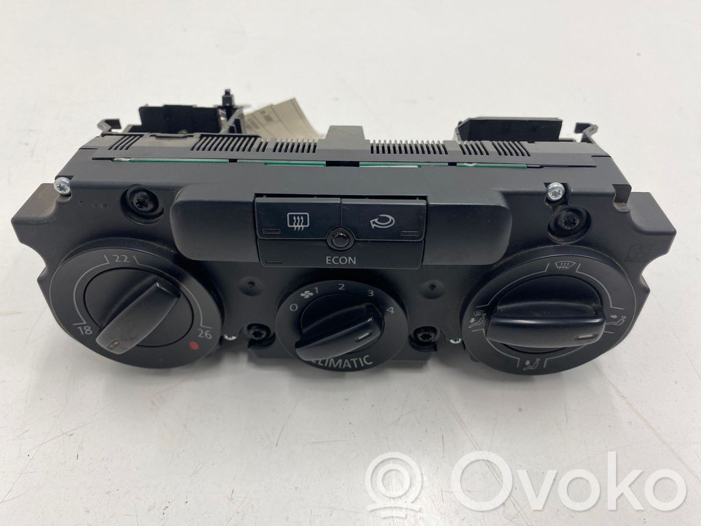 Volkswagen Touran I Climate control unit 