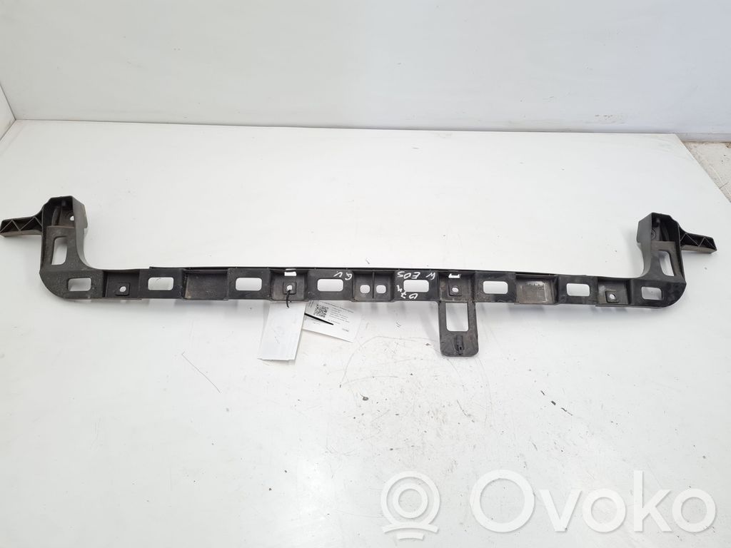 Volkswagen Eos Rear bumper mounting bracket 