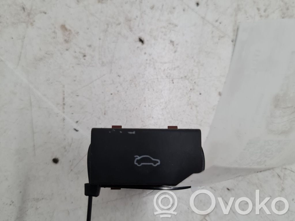 Audi A6 S6 C6 4F Tailgate opening switch 