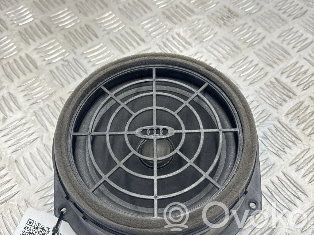 Panel speaker