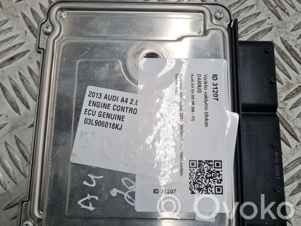 Audi A4 S4 B8 8K Engine control unit/module 