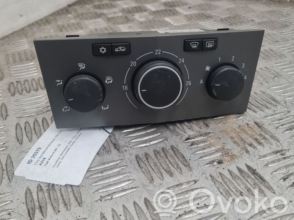 Opel Astra H Climate control unit 