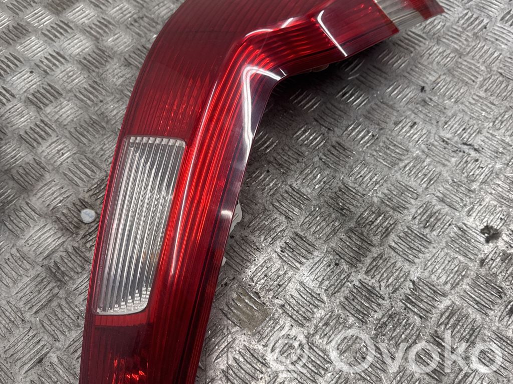 Rear/tail lights