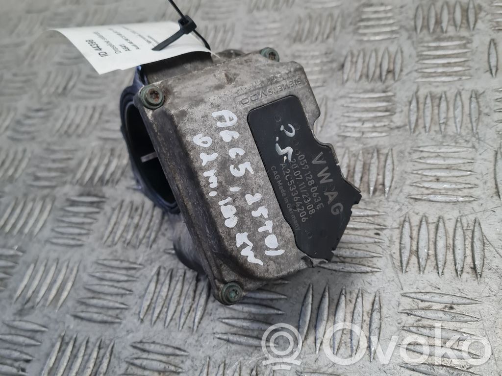 Audi A6 S6 C5 4B Throttle valve 
