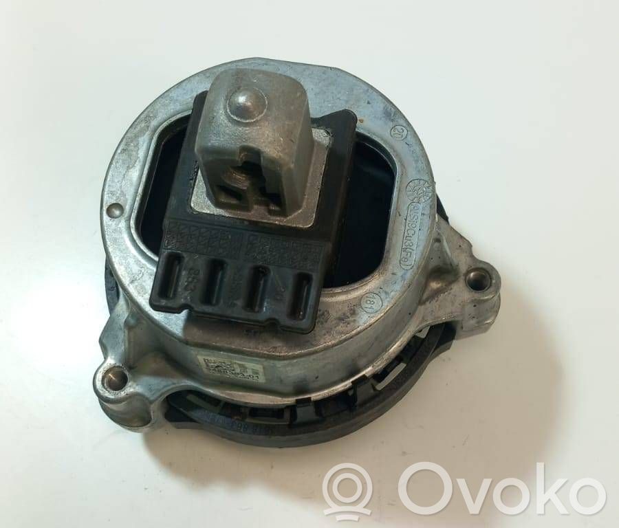 BMW 5 G30 G31 G38 Suport tampon motor 