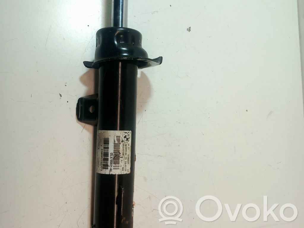 BMW 1 E82 E88 Stoßdämpfer vorne 