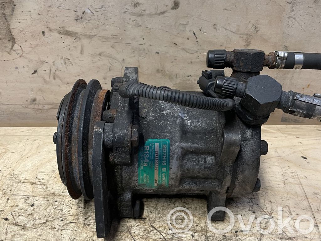 Renault Master III Air conditioning (A/C) compressor (pump) 