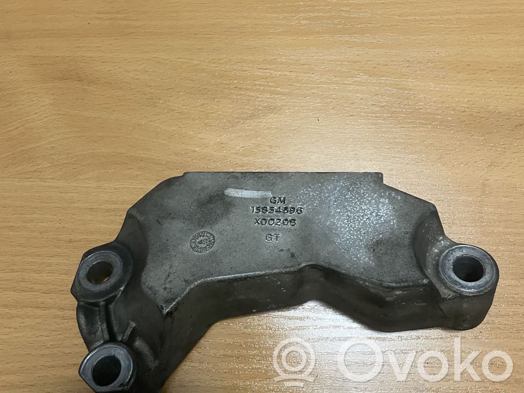 Engine mounting bracket   15854396,15854396,15854396
