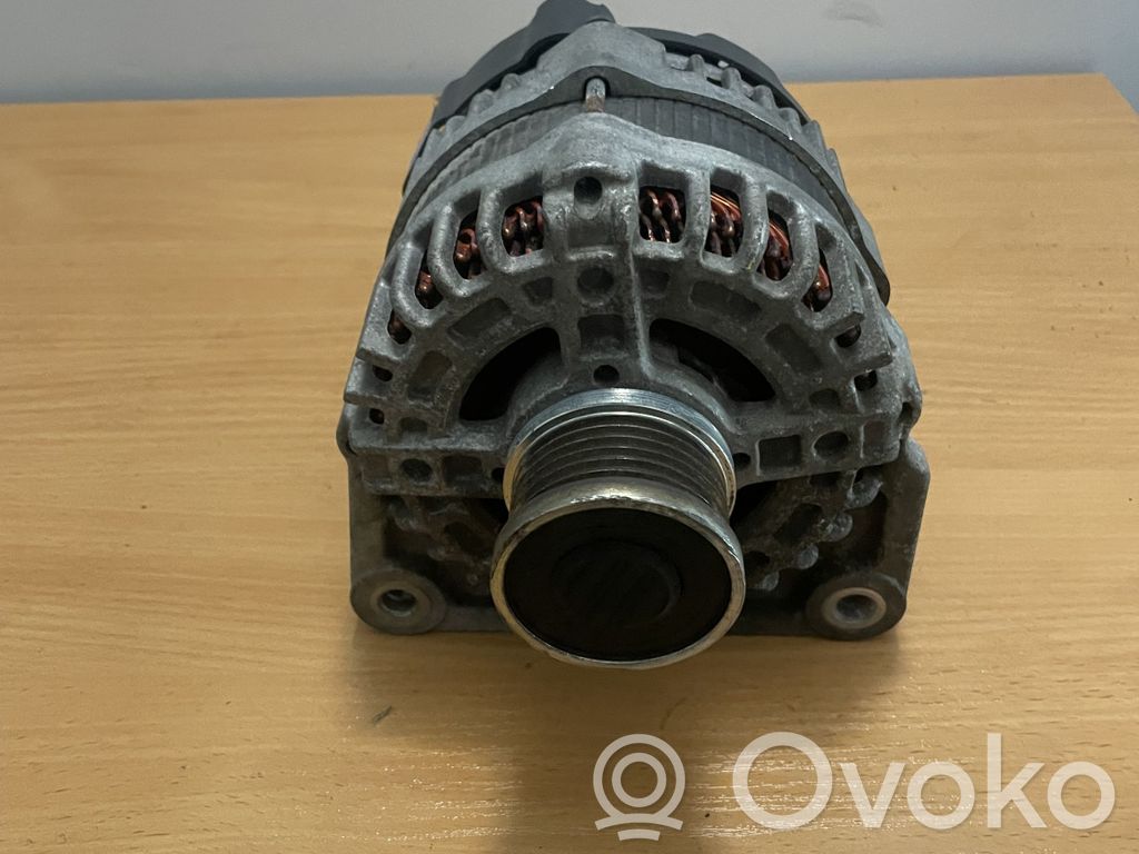Nissan Qashqai Generatore/alternatore 