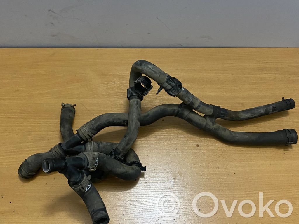 Volkswagen Transporter - Caravelle T6 Tubo flessibile del liquido di raffreddamento del motore 
