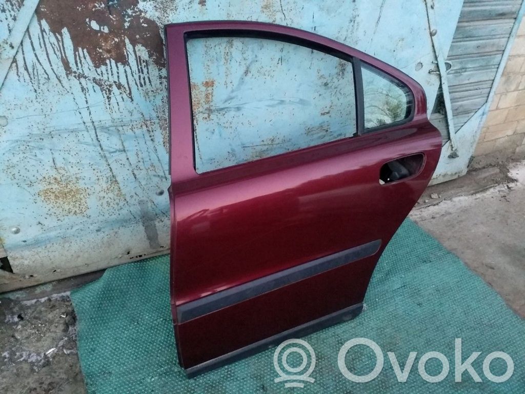 Rear door