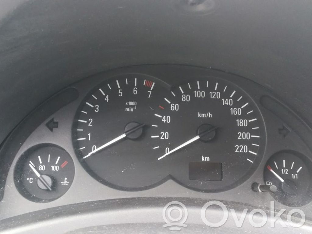 Speedometer (instrument cluster)