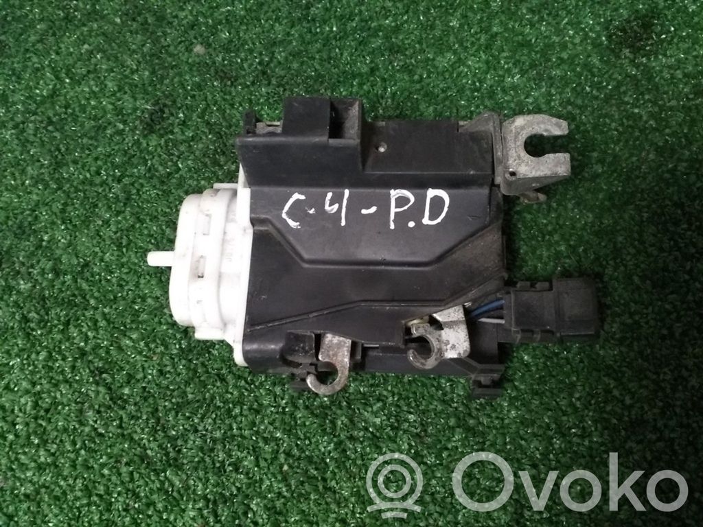 Audi A6 S6 C4 4A Zamek drzwi przednich 