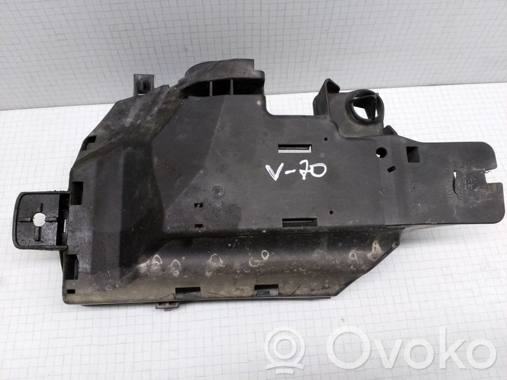 Volvo V70 Fuse box cover 