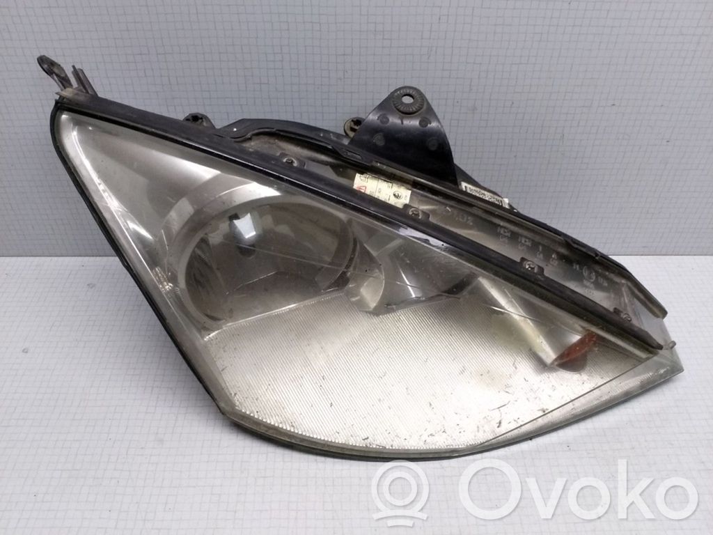 Ford Focus Headlight/headlamp 