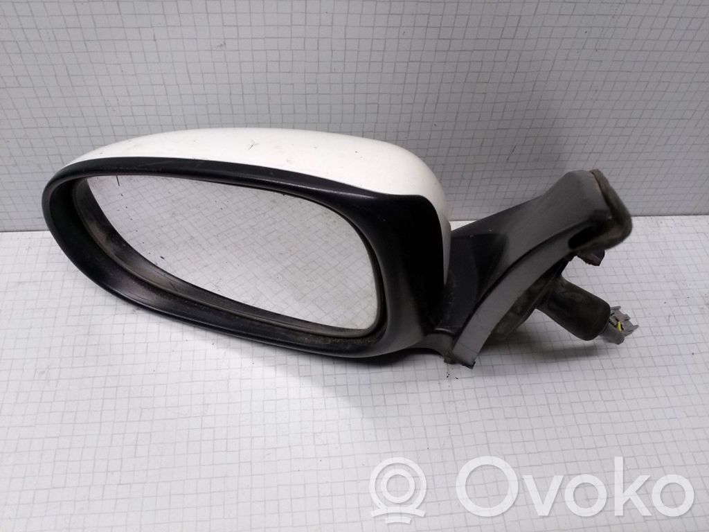 Nissan Almera N16 Specchietto retrovisore elettrico portiera anteriore 