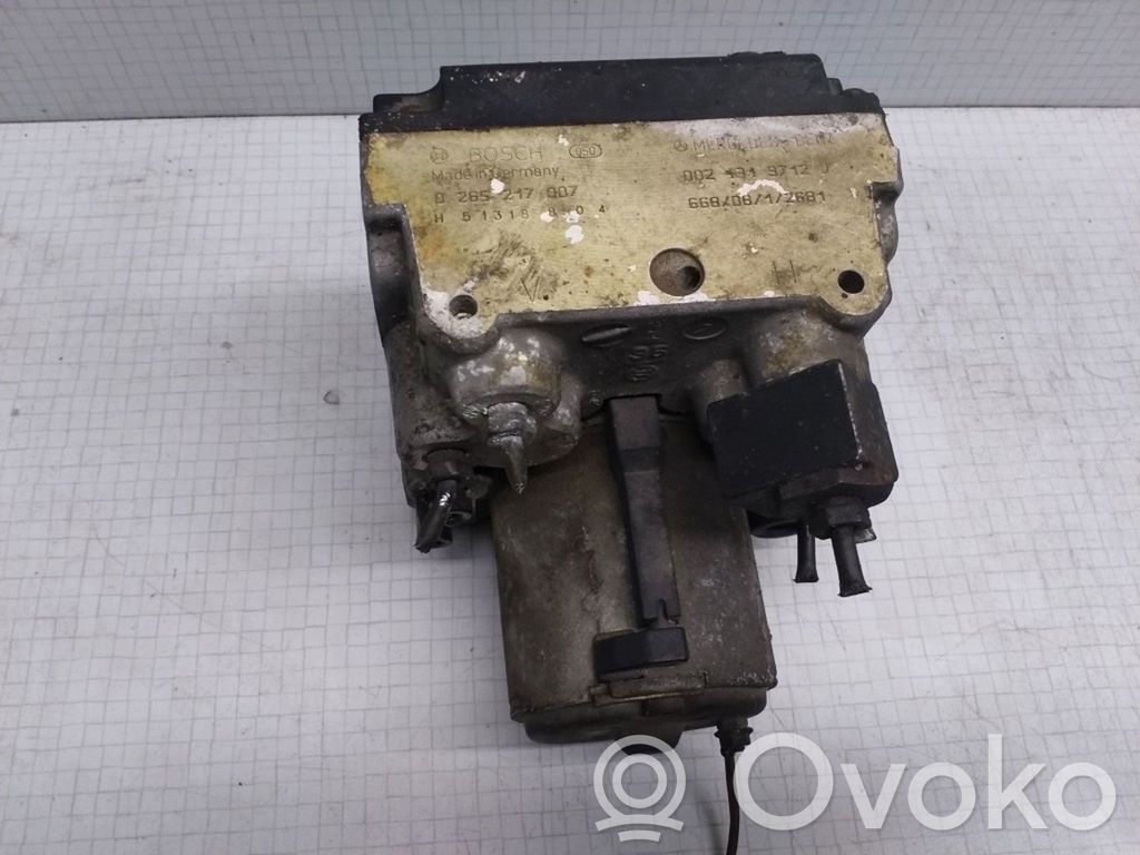 Mercedes-Benz E W210 Bomba de ABS 