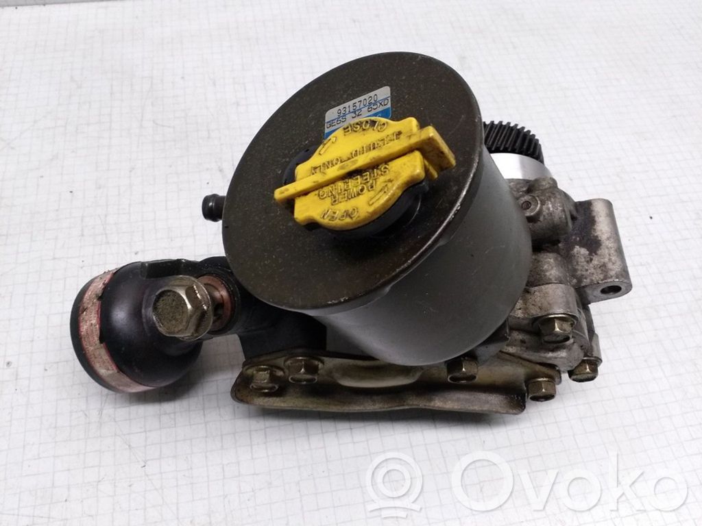Mazda 626 Power steering pump 