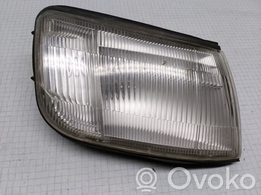 Mitsubishi Space Runner Front indicator light 