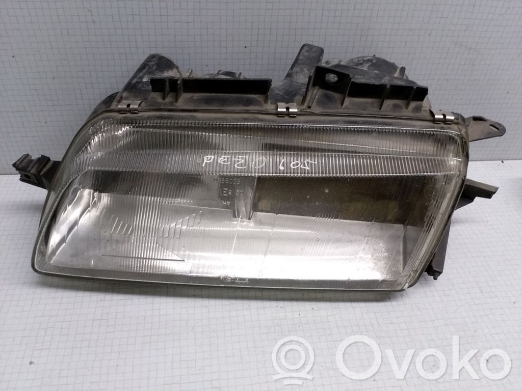 Peugeot 605 Headlight/headlamp 
