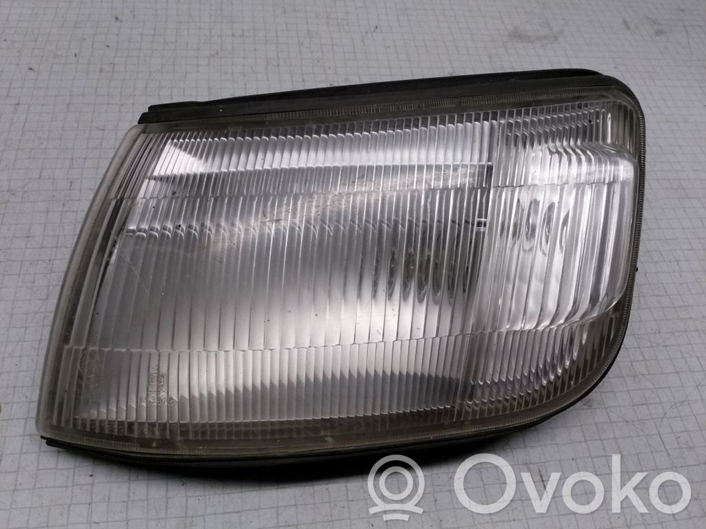 Mitsubishi Space Runner Front indicator light 