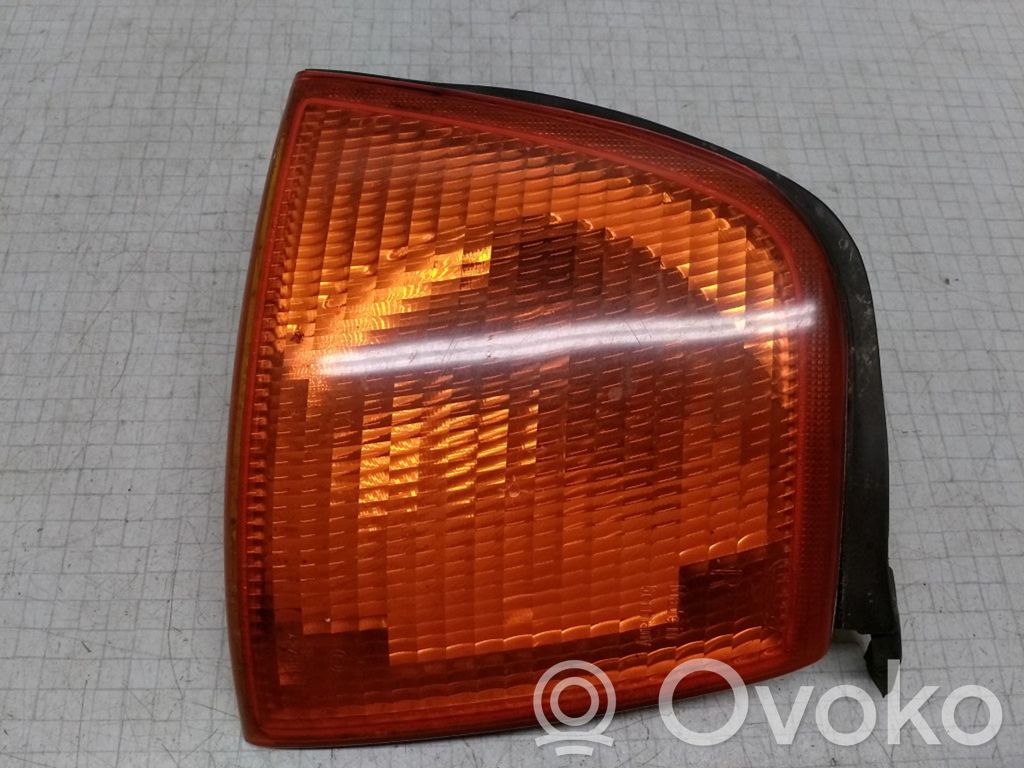 Audi 80 90 B3 Front indicator light 