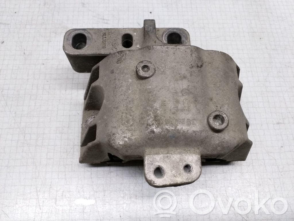 Skoda Octavia Mk1 (1U) Engine mount bracket 