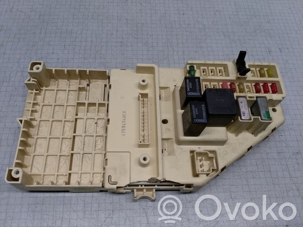 Chrysler Sebring (ST-22 - JR) Fuse module 