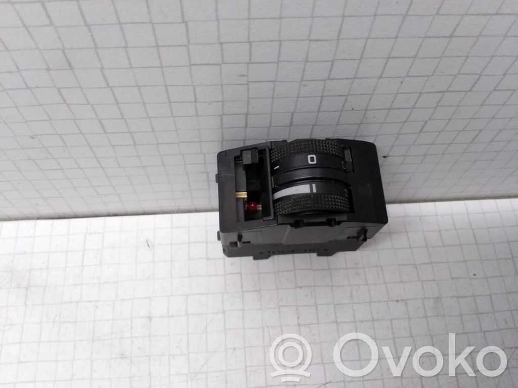 Audi A6 S6 C5 4B Headlight level height control switch 