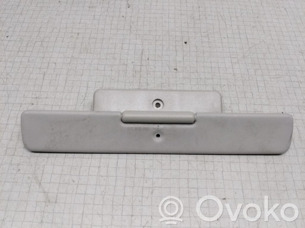 Volkswagen Golf IV Kita salono detalė 
