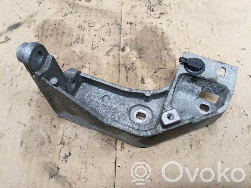 Mitsubishi Space Star Engine mounting bracket 