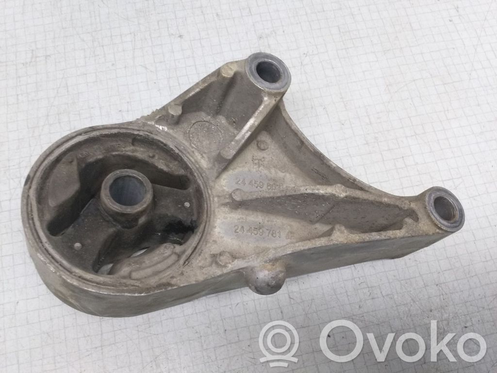 Opel Astra H Engine mount bracket 