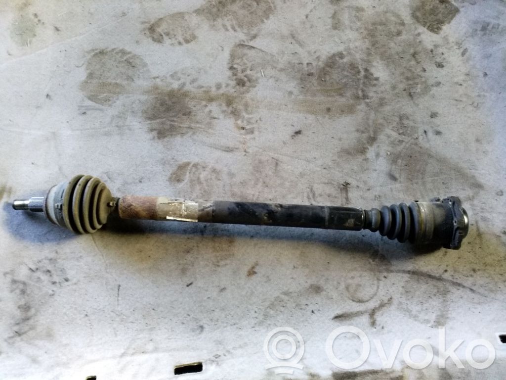 Volkswagen Golf IV Półoś przednia 
