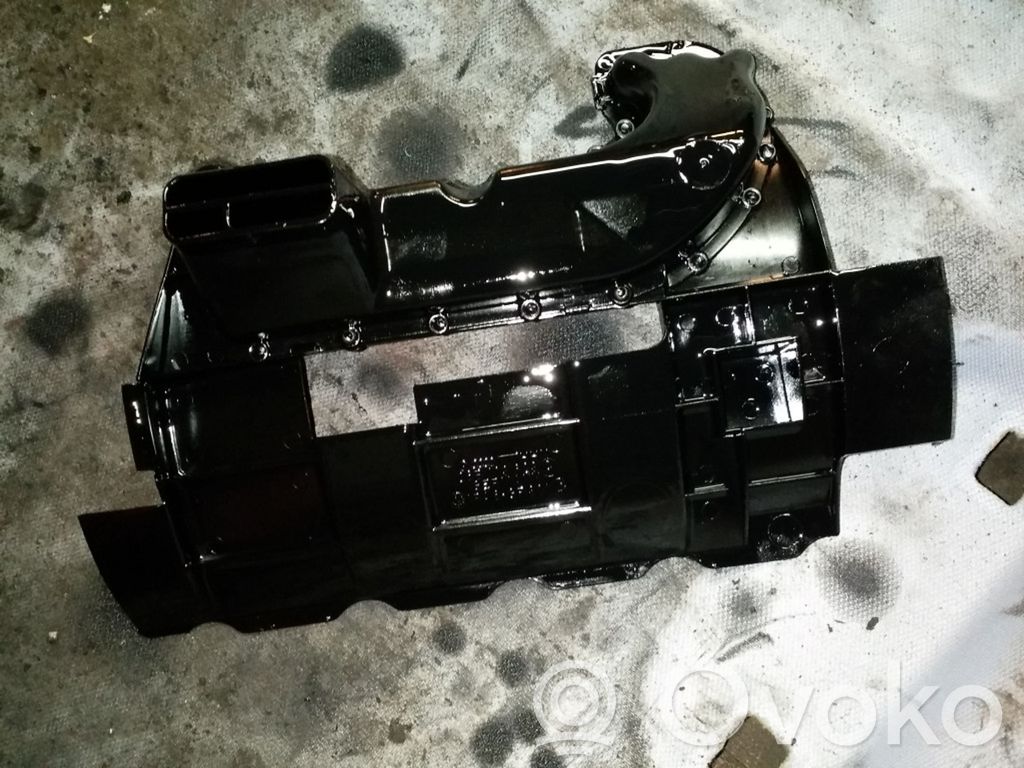 Audi A4 S4 B6 8E 8H Alte piese compartiment motor 