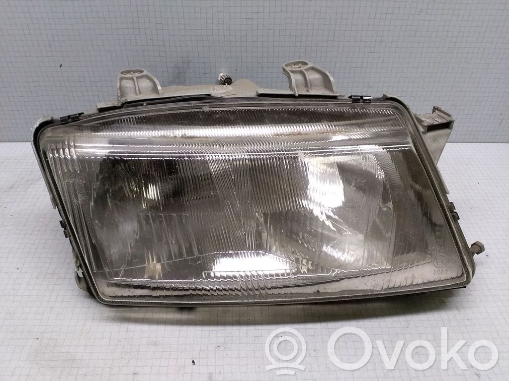 Saab 900 Headlight/headlamp 
