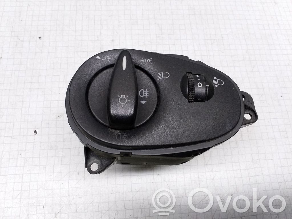 Ford Focus Light switch 