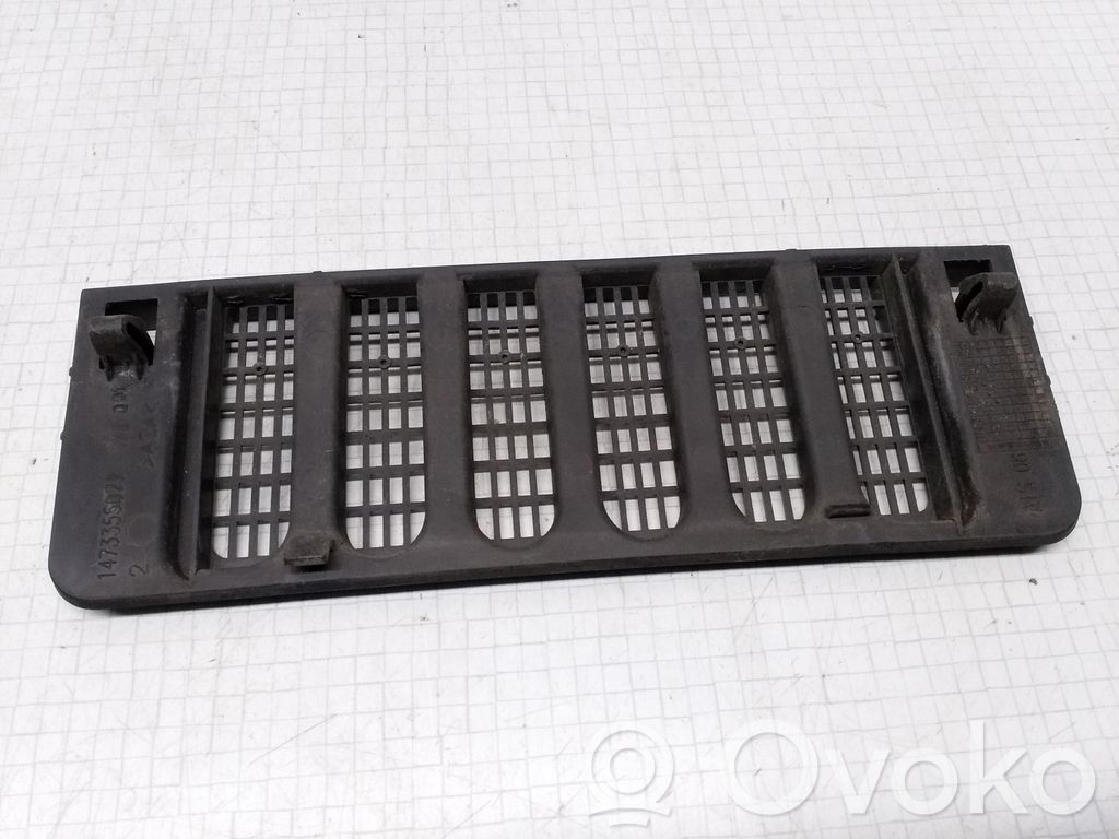 Peugeot 806 Wiper trim 