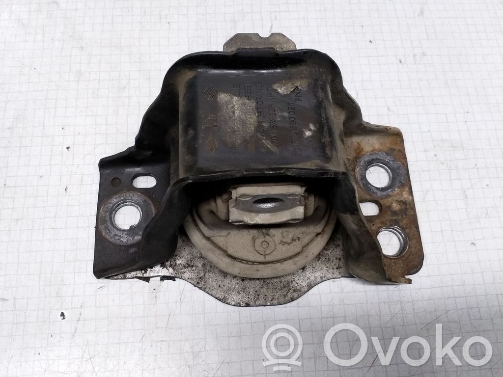 Engine mount bracket   8200690091