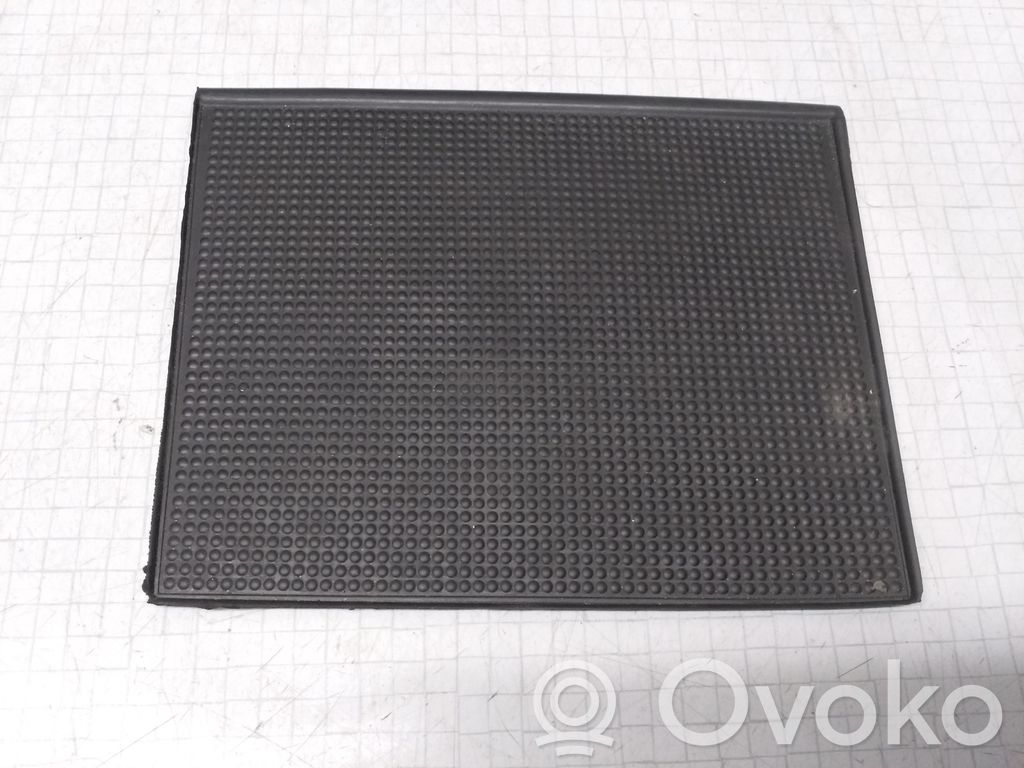 Opel Astra G Kita salono detalė 
