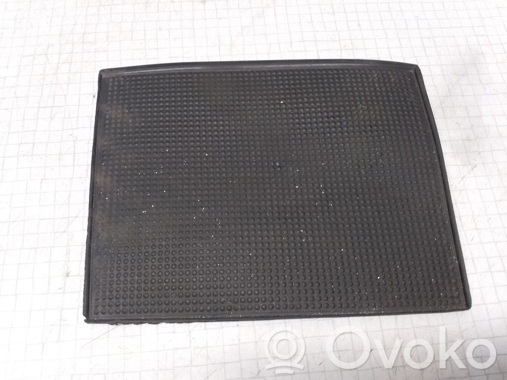 Opel Astra G Kita salono detalė 