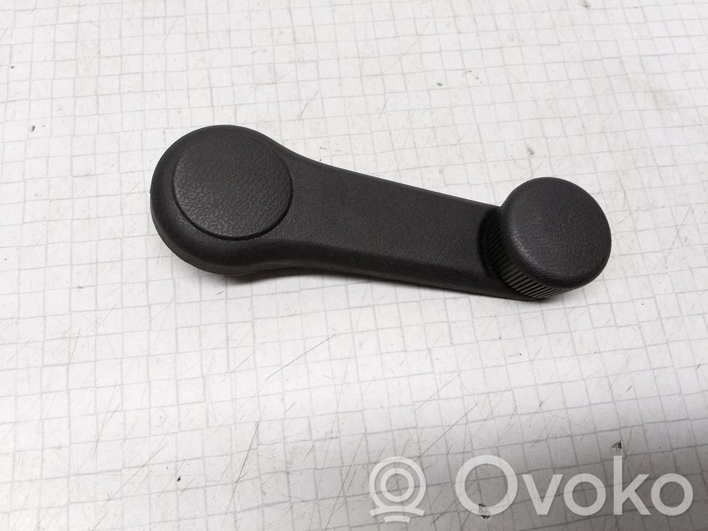 KIA Ceed Moldura del elevalunas de la puerta trasera 