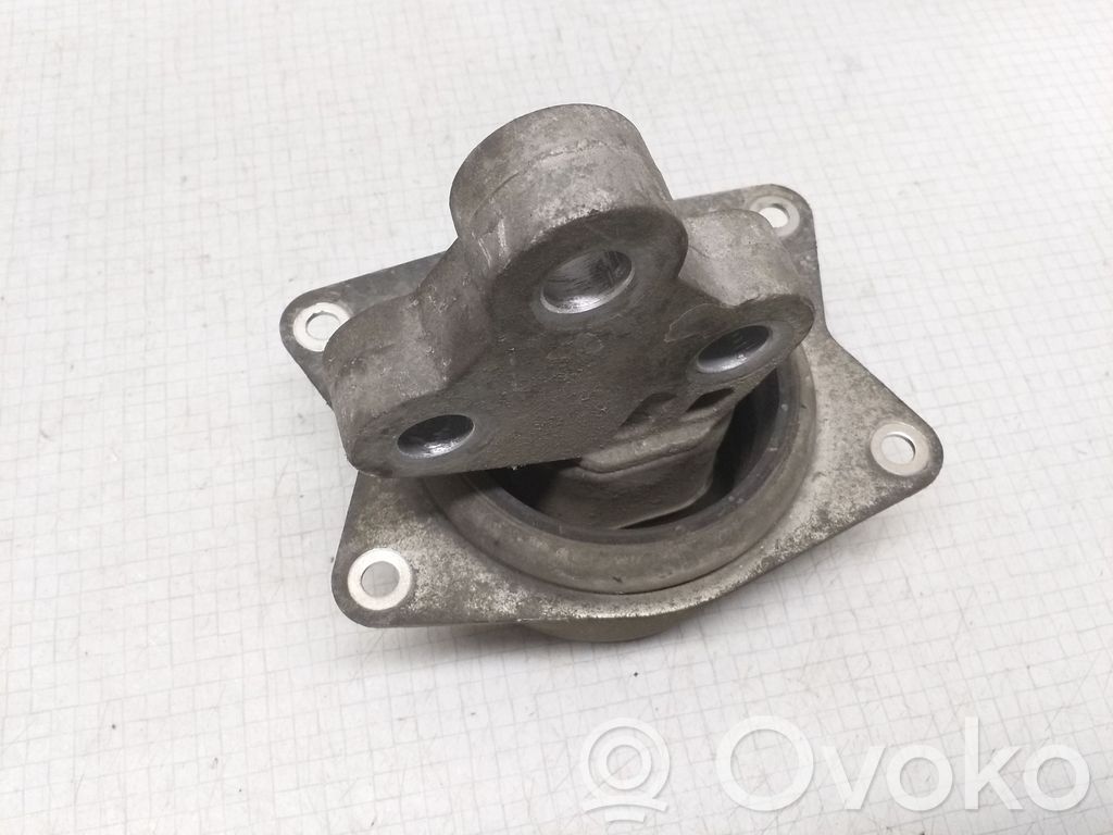 Engine mount bracket   V046401404